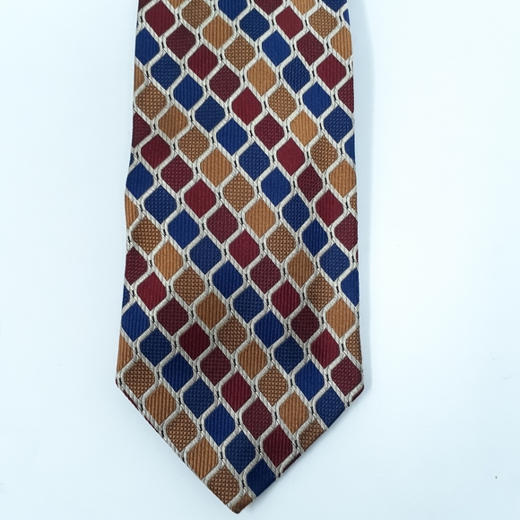 JOS.A.BANK Geometric Design Silk Tie - Picture 8 of 9